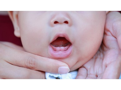 Има ли връзка между хремата и поникването на зъбки при бебета?