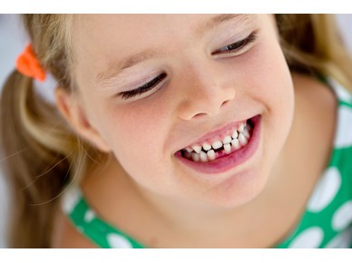 Τι να κάνετε αν το παιδί σας τραυματιστεί στο δόντι του