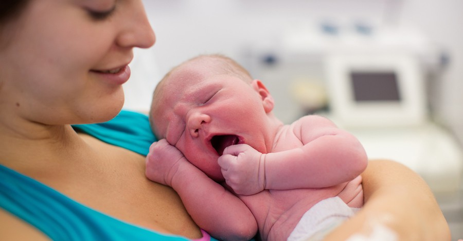 8 întrebări frecvente privind nașterea prin cezariană