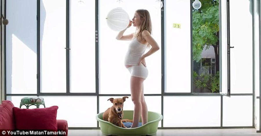 Timelapse της εγκυμοσύνης με ένα μπαλόνι