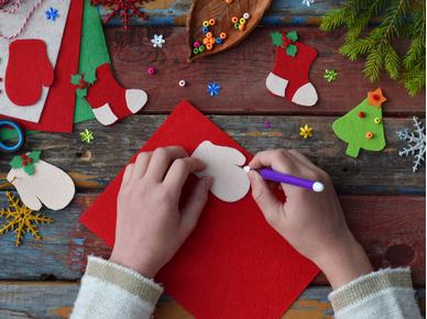 Φτιάξτε με το παιδί σας μοναδικές χριστουγεννιάτικες κάρτες