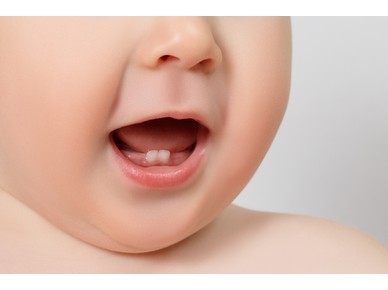 Грижата за млечните зъбки на бебето