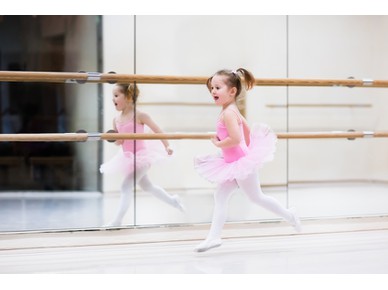 Как да насърчим децата да танцуват?