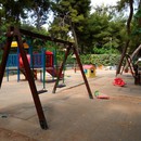 Ανοίγουν οι πρώτες σύγχρονες και ασφαλείς παιδικές χαρές στην Αθήνα