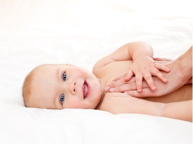 Sfaturi pentru îngrijirea nou-născutului