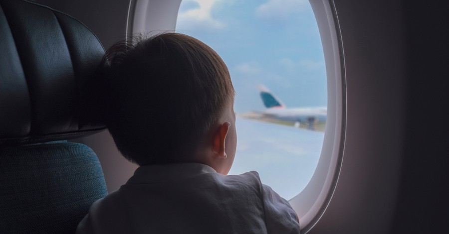 Στο Τικ Τοκ: Μαμά αφήνει το μωρό της στην economy για να ταξιδέψει business class