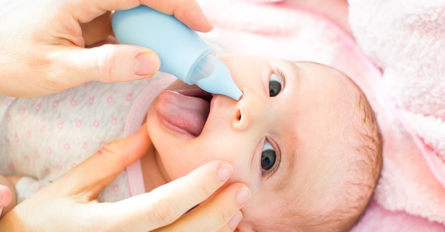 Cum poți curăța nasul bebelușului?