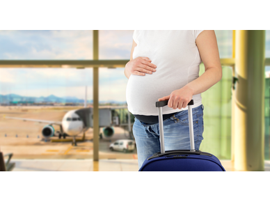 Пътуване със самолет по време на бременност - безопасно ли е?