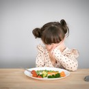 Защо не е нужно да принуждаваме децата си да си изяждат всичко в чинията