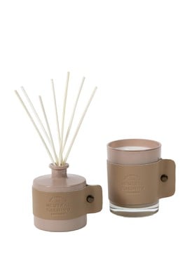 set with a reed diffuser and candle - Powdery Musk