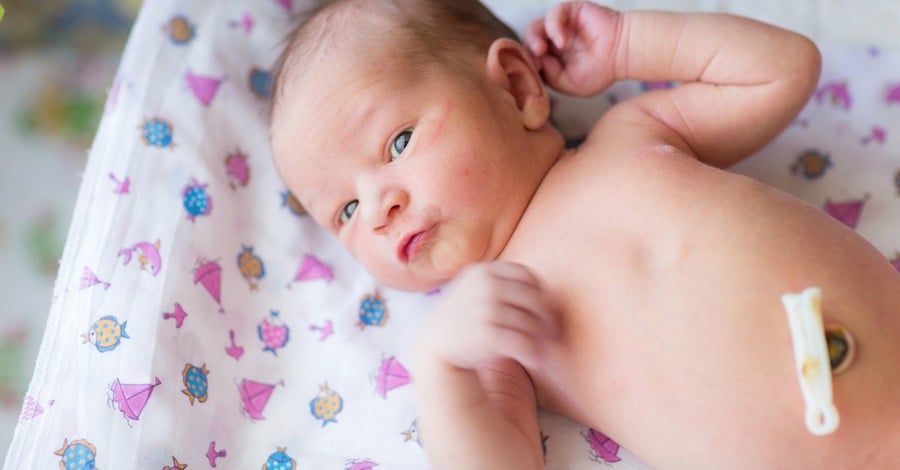Кога ще падне пъпчето на вашето бебе и какви грижи да полагате за него?