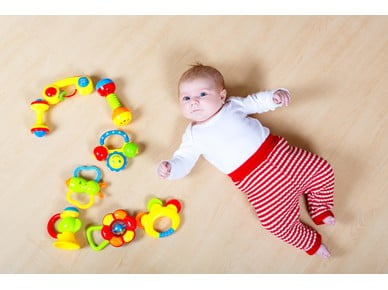 Activități interesante pentru bebelușii de 2 luni