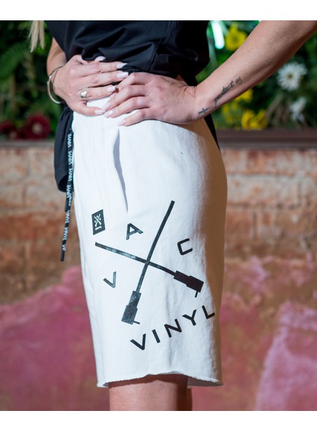 VINYL ART CLOTHING WHITE CROSS LOGO SHORTS