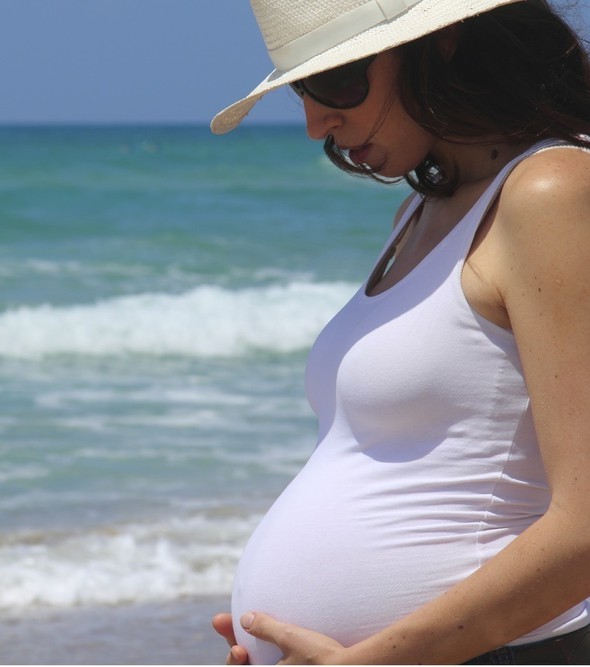 Εγκυμοσύνη και καλοκαίρι: 6 πράγματα που πρέπει να