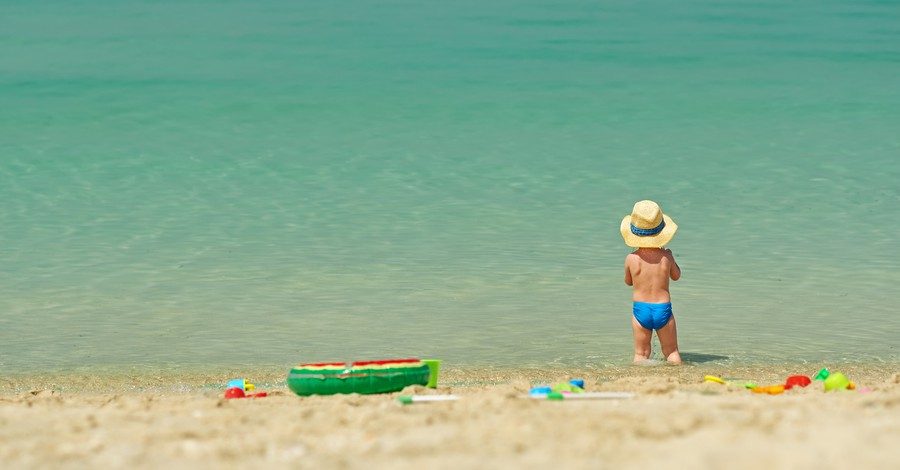 Вълнуващ ден на плажа с децата - какво трябва да носим?