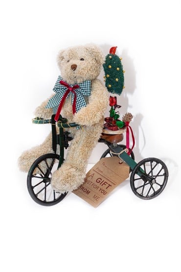 Διακοσμητικός λούτρινος αρκούδος πάνω σε ποδήλατο με δεντράκι