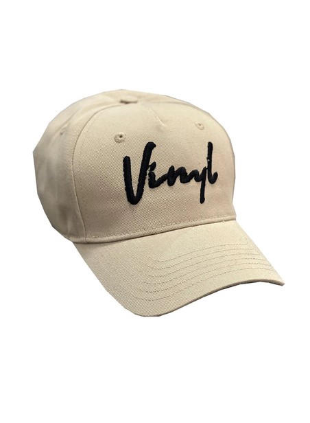 Vinyl art clothing beige signature cap
