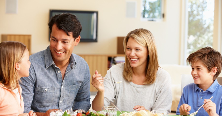 Οικογενειακό Γεύμα: Πόσο καλύτερα είναι να τρώμε μαζί;
