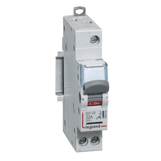 Isolating Switch 1X32A DX3 with Indicator 406406