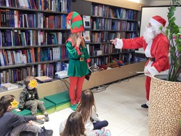 Η Χριστουγεννιάτικη γιορτή των εκδόσεων Παρισιάνου στο κεντρικό τους βιβλιοπωλείο με τίτλο "Άγιος Βασίλης κατά Λάθος"!
