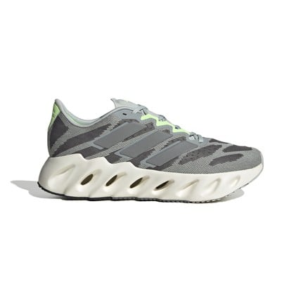 adidas men switch fwd running shoes (ID2635)