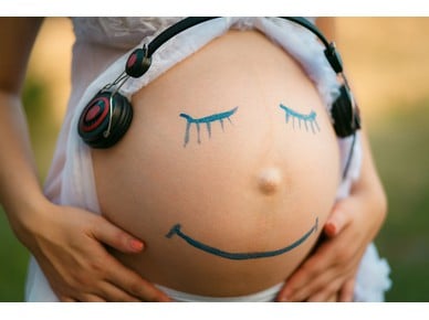 4 efecte uimitoare ale muzicii în timpul sarcinii