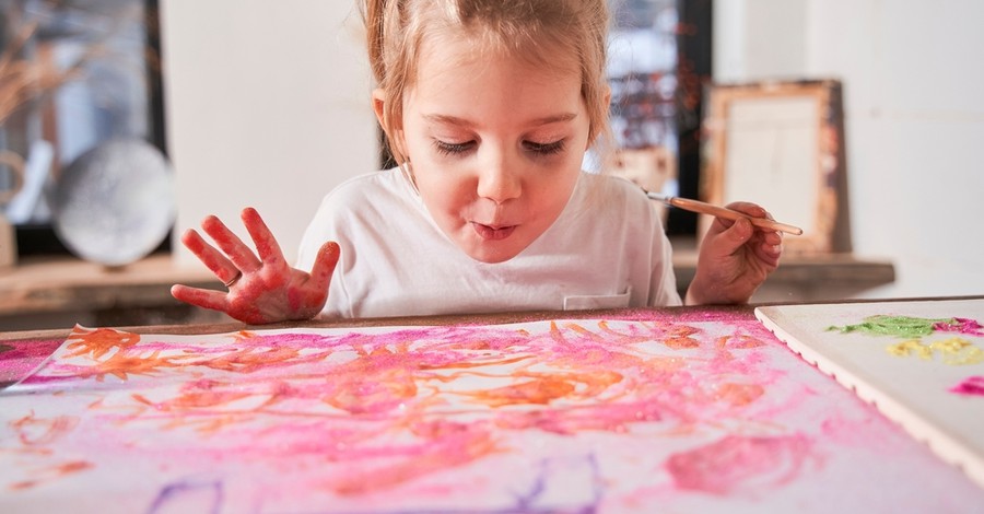 Το «σπίτι» πέρα από τους τοίχους: Παιδικός διαγωνισμός ζωγραφικής του περιοδικού δρόμου «σχεδία» 