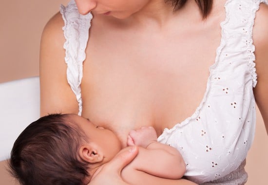 Νέα μαμά: Πώς να φροντίσετε τις πληγωμένες σας θηλ