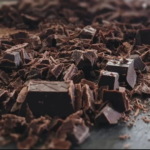 Ξέρουμε το «μυστικό» για να λιώνεις τέλεια τη σοκολάτα σε μπεν μαρί!