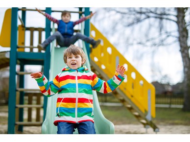 Как намалим риска за здравето на децата си на детската площадка?