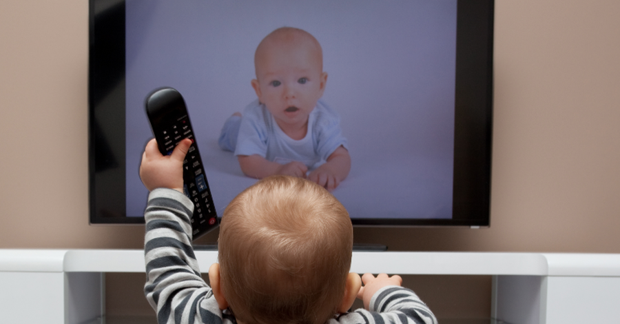 Екранното време на децата - кога много е твърде много?
