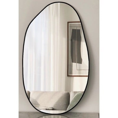 Καθρέπτης σε σχήμα βότσαλο με περίγραμμα βαφής 55x