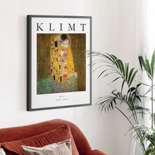 Klimt   kiss wall