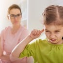 5 фрази, които да включим в речника си, когато детето реагира бурно, а ние сме на ръба на търпението си