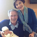 Παππούς έγινε ο George W. Bush