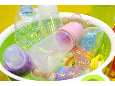 Как да стерилизираме бебешките бутилки? 