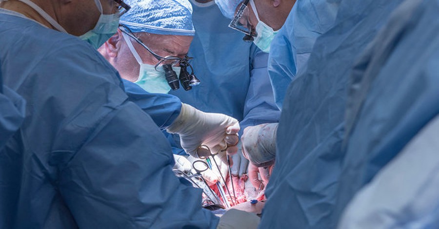 Първа трансплантация на матка в САЩ