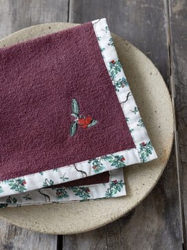 Kitchen Towel - Cranberry Love