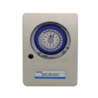 Wall Mounted Analog Time Switch With Reserve In Me