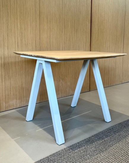 DUO DINING TABLE 90x90cm