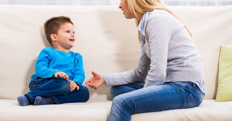 35 Ερωτήσεις για να Ξεκινήσετε Συζήτηση με το Παιδί σας