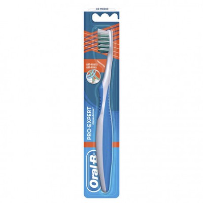 Oral-B Toothbrush Pro Expert Anti-Placa 40 Medium