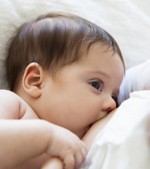 Μητρικός θηλασμός: Οι 10 πιο ξεπερασμένες συμβουλέ