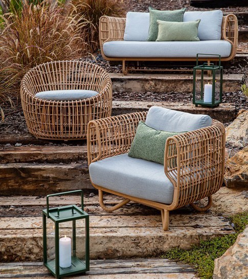 When to choose a round armchair for my garden or t