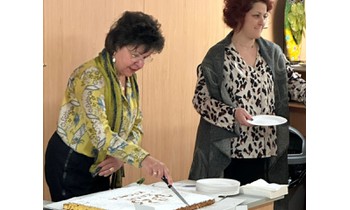 Κοπή Πρωτοχρονιάτικης πίτας στον πολυχώρο των εκδόσεων
