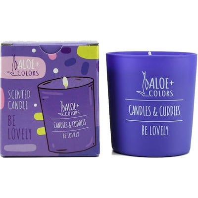 ALOE+COLORS Scented Soy Candle Be Lovely - Αρωματικό Κερί Με Άρωμα Καραμέλα - Πικραμύγδαλο  220gr