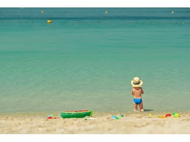 Вълнуващ ден на плажа с децата - какво трябва да носим?