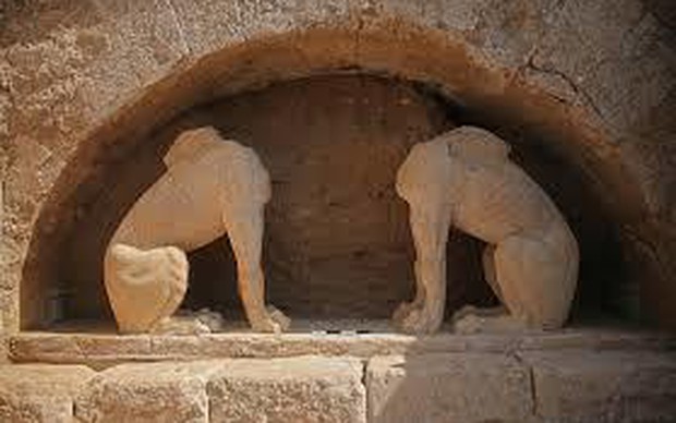 Η TITAN στην προστασία των αρχαίων ευρημάτων της Αμφίπολης