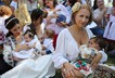 Over 100 women started breastfeeding in public at a romanian museum 57d6a9386475b  880
