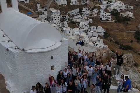 Βιωματικό Ταξίδι στη Σέριφο με την Apivita